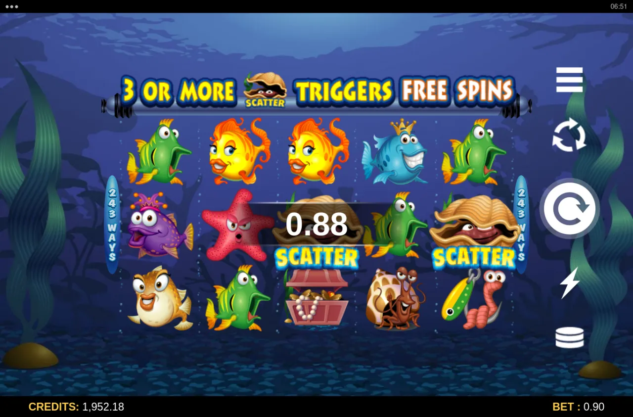 Two scatter clams on reels 1 and 5 with a goldfish between them